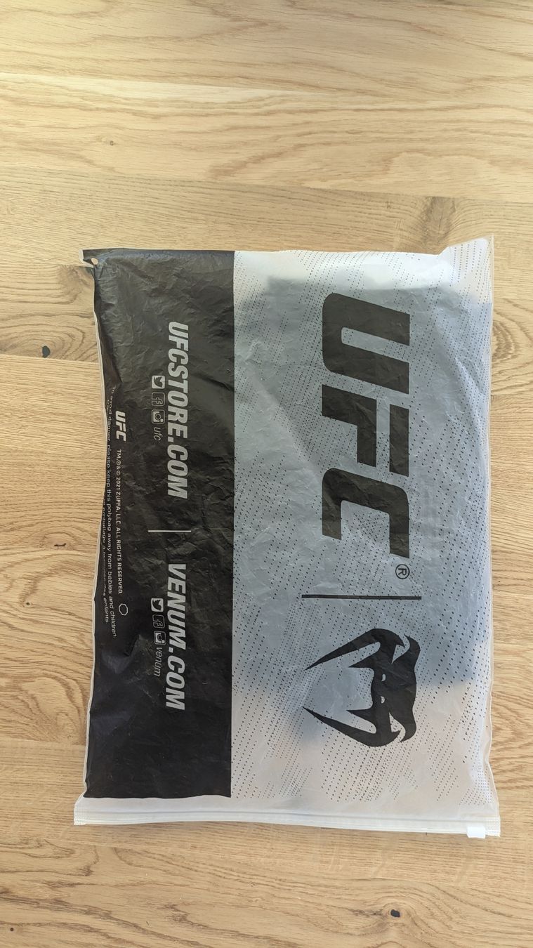 T-shirt: UFC Venum Performance T-Shirt ORIGINAL – Nuovo e nell'imballaggio originale da Zürich venduto da Sloba29 6