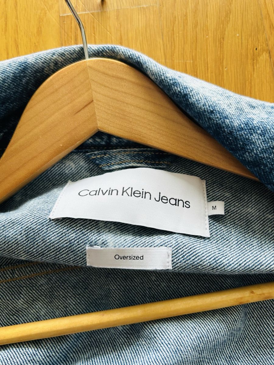 Calvin Klein Giacche: Calvin Klein Oversized Denim Jacket – Usato da Frauenfeld venduto da Ufi83 4