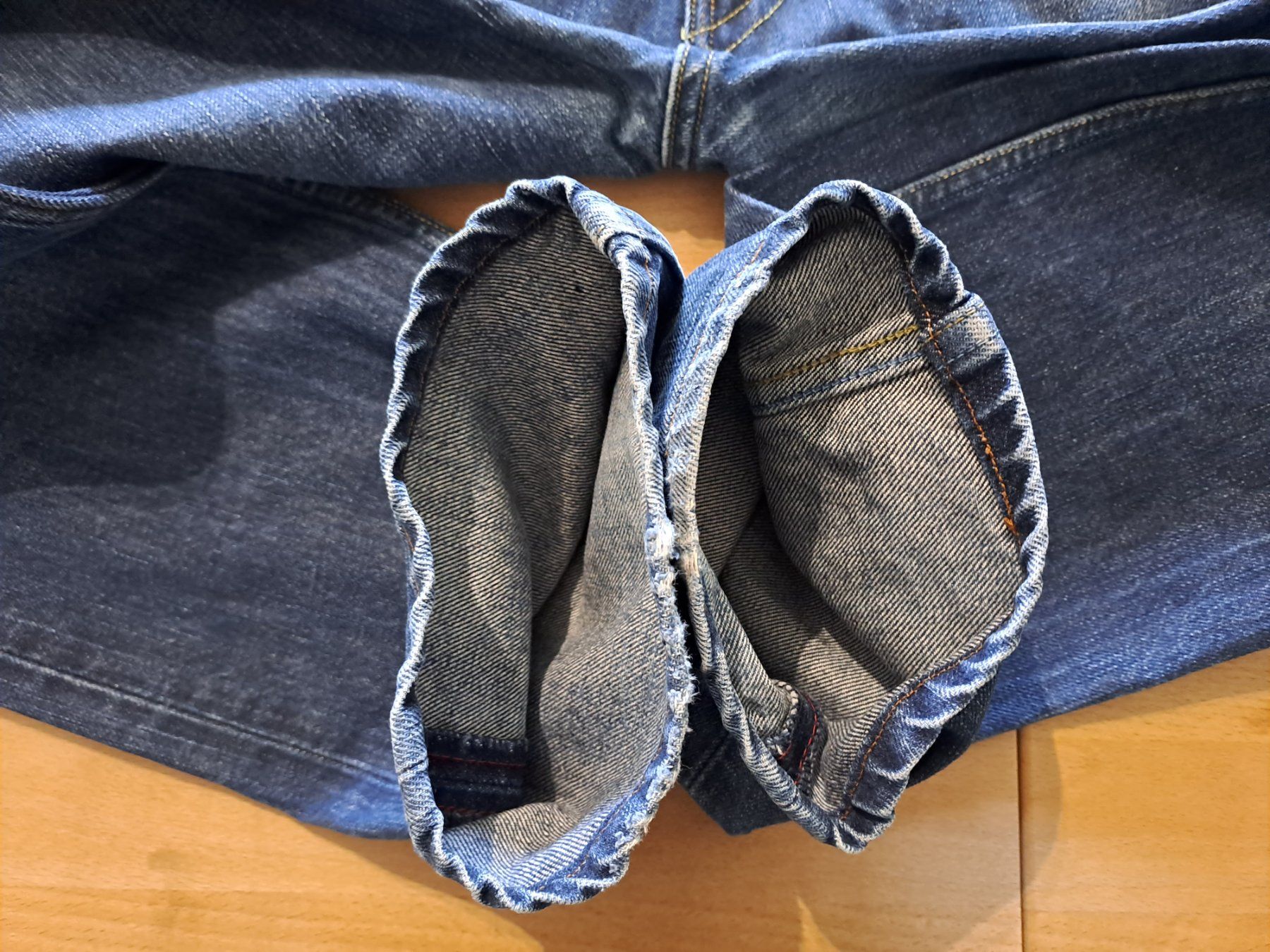 Levi's Jeans: Levis 504 straight W30 L32 – Nuovo (secondo la descrizione) da Meyrin venduto da dijin 7