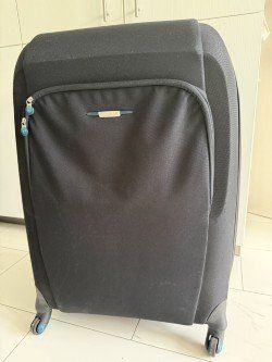 Samsonite Valigie: Samsonite Koffer schwarz mit vier Rollen gebraucht – Usato da Therwil venduto da Waikiki70 1
