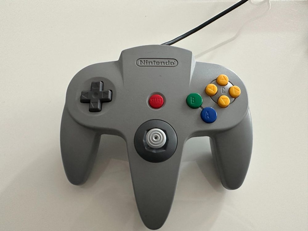 Nintendo 64 Konsole inkl. 1 Controller + 2 Spiele Kaufen auf Ricardo