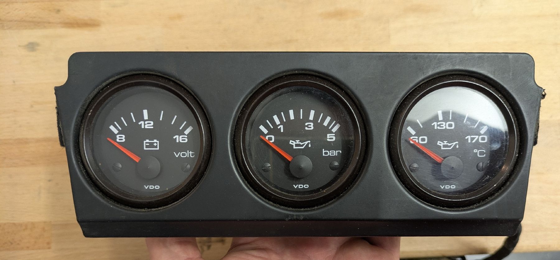 Audi Tutti pezzi di ricambio auto: AUDI 80 90 VDO Manomètres Température batterie  893863159 – Usato da Couvet venduto da nicolas30 5