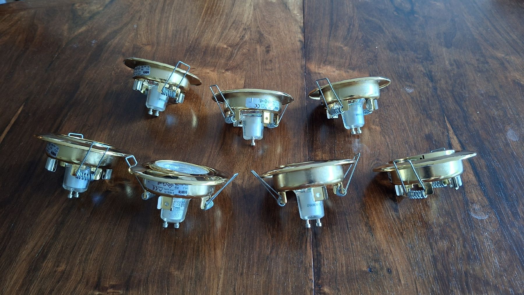 Lustres & lampes de plafonds: 7 Nobile Decken-Einbaustrahler messing/gold – D'occasion à Stäfa par Rampensau 1