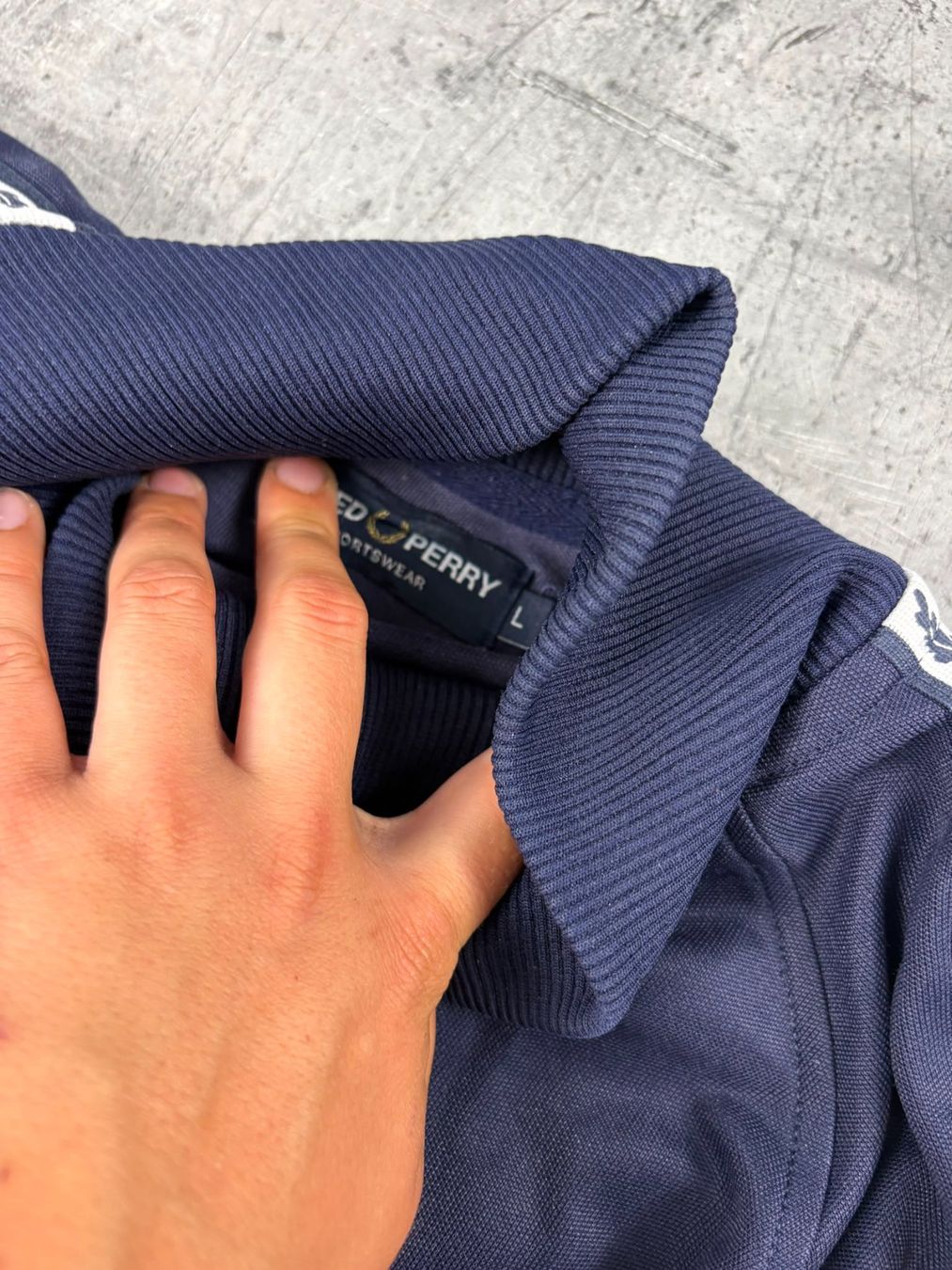 Fred Perry Jacken: Vintage Fred Perry Trainingsjacke (L) – Gebraucht aus Werdenberg von hase.vintage 2