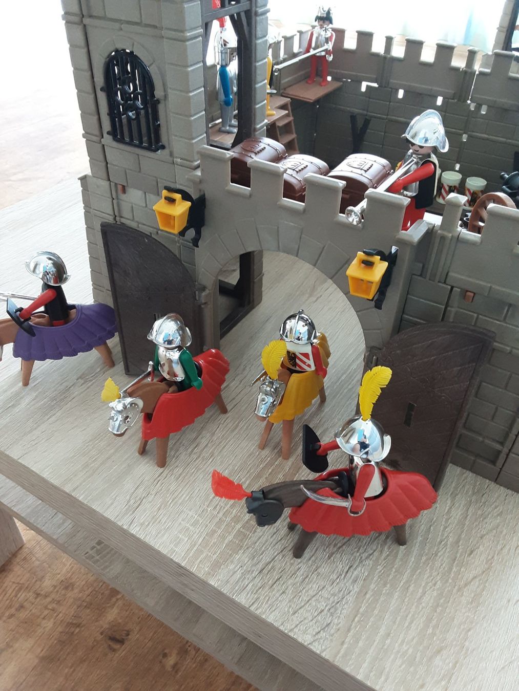 Playmobil Spielzeuge: Playmobil kleine Ritterburg – Gebraucht aus Unterägeri von KRD7 5