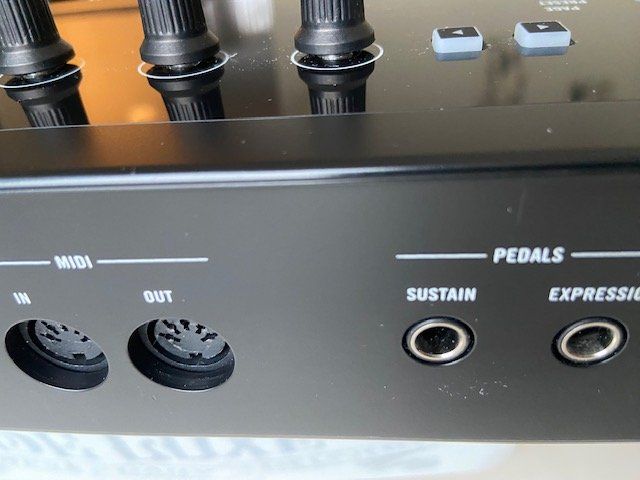 Native Instruments Strumenti musicali: NI Komplete Kontrol S49 – Usato da Zürich venduto da Maki8 7