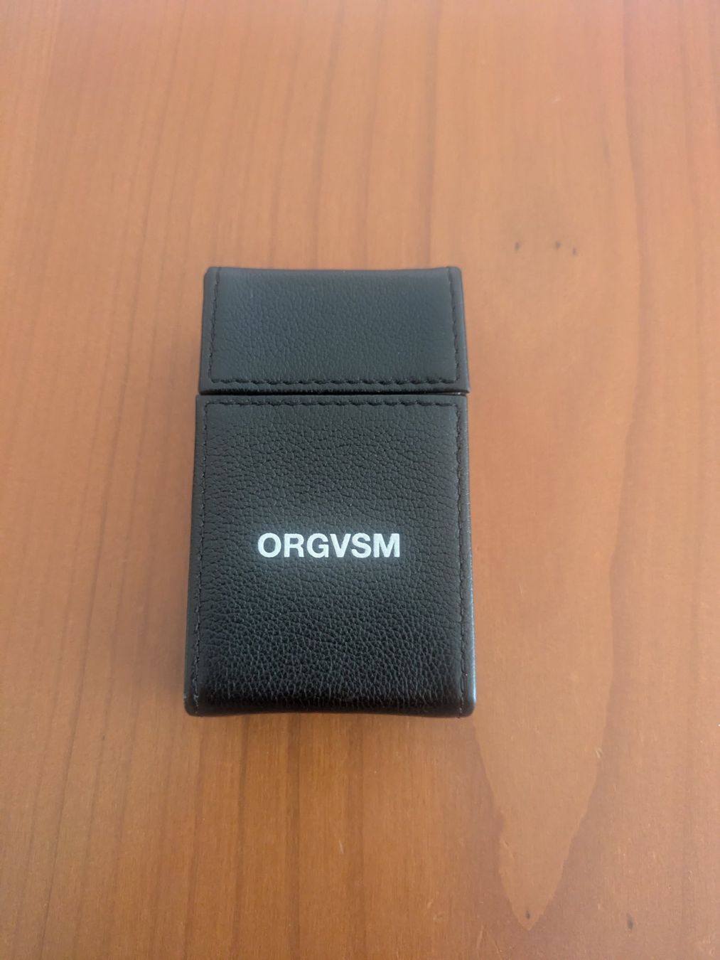 Altri Prodotti per fumatori: Orgvsm Smoking Cover Leather Version – Usato da Losone venduto da AlpineLayer