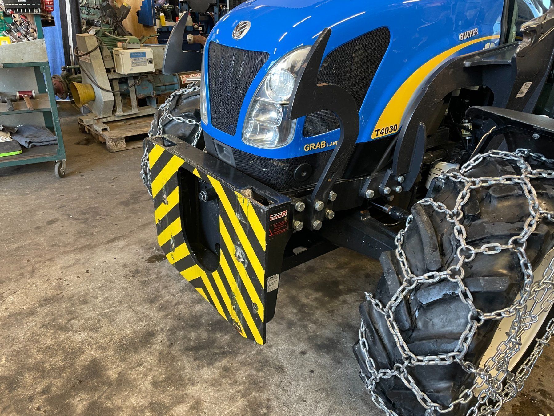 New Holland Traktoren: Schneepflug New Holland / Steyr – Gebraucht aus Unterägeri von Zermatt012 5