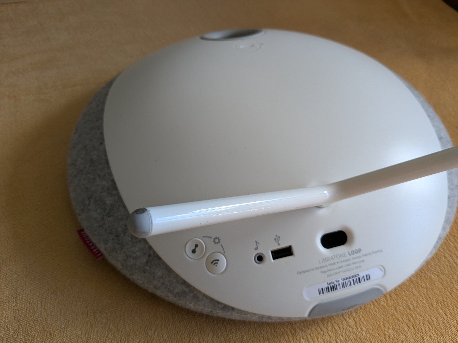 Libratone Lautsprecher: Libratone Loop Lautsprecher 1. Generation – Gebraucht aus Lausanne von Urbem 2