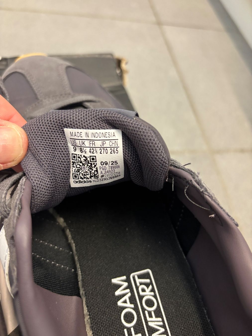 Adidas Herrenschuhe: Adidas Sneakers – Neu und originalverpackt aus Zürich von mc__2kll 7