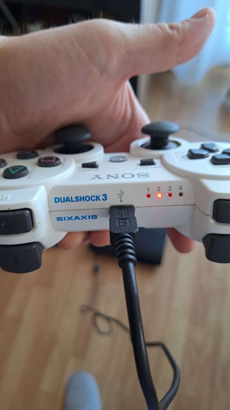 Sony Consoles: Playstation 3 mit 2 Controller und 24 Spielen – D'occasion à Kriens par Blitz95 6