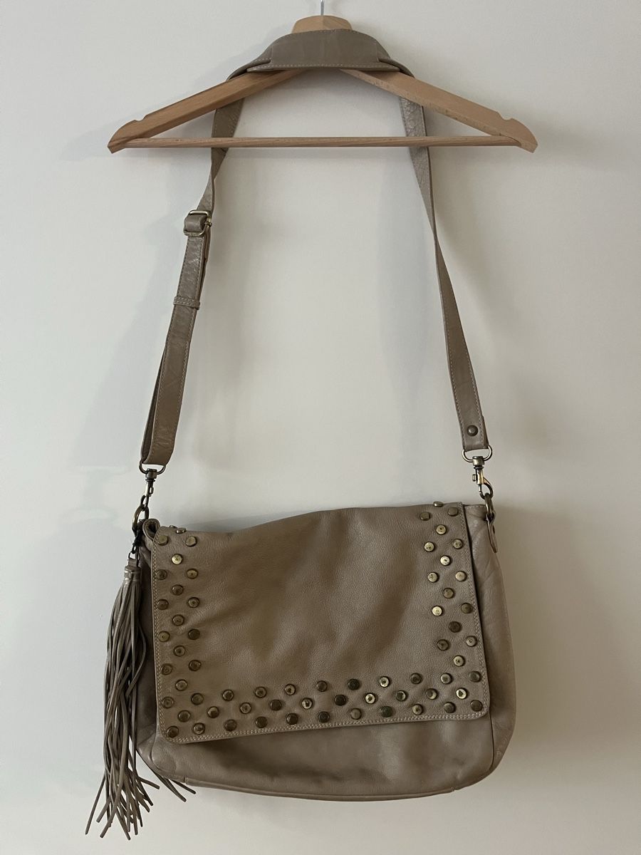 Taschen für Damen: Schultertasche aus Leder – Gebraucht aus Basel von mar_rlr9 2