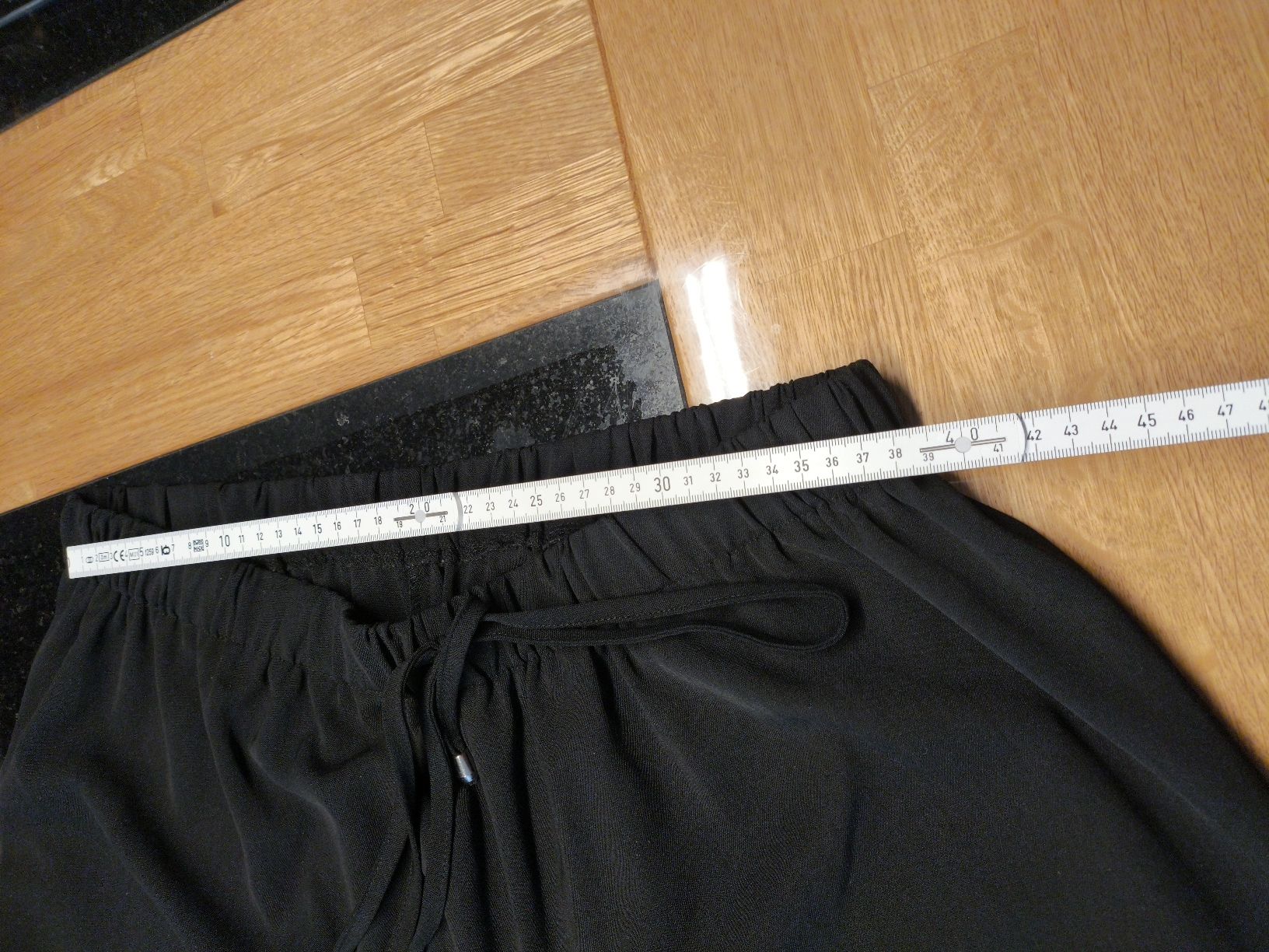 Shein Pantaloni: 3/4 Sommerhose Gr. 0XL / Gr. 46 – Usato da Burgdorf venduto da Ropajesi 7
