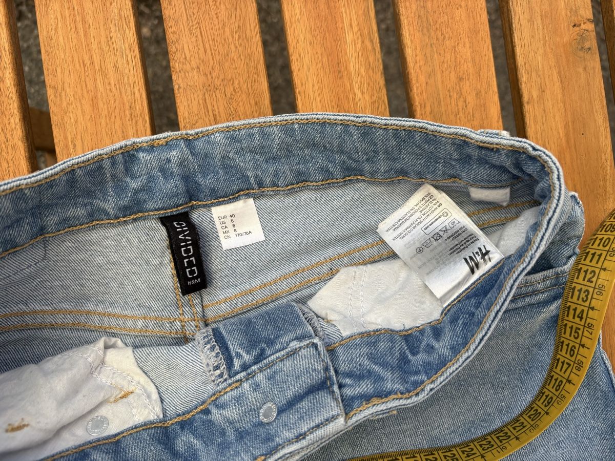 H&M Jeans: Damenjeans H&M 40 blau – Usato da Oensingen venduto da Chicotus 2