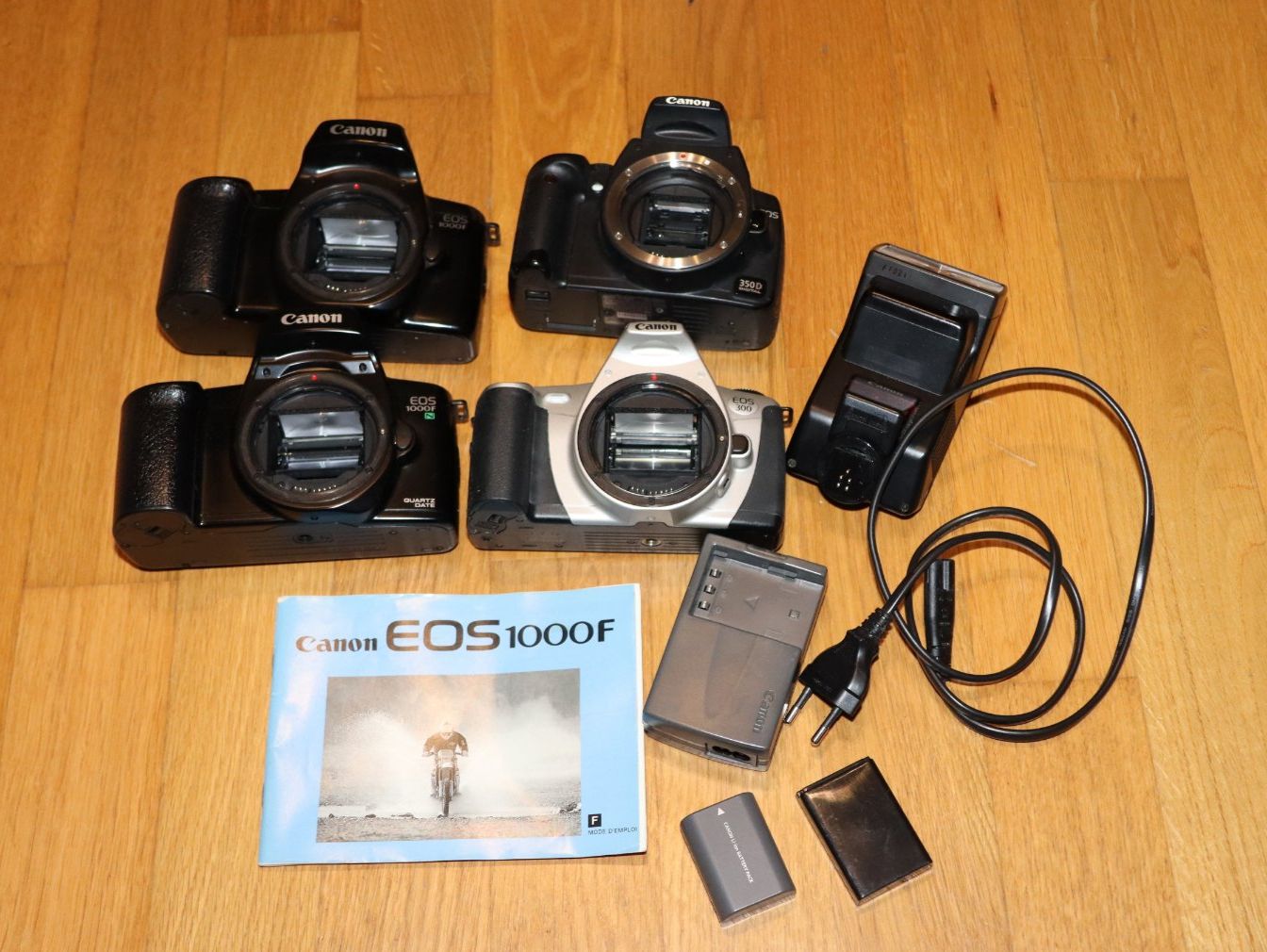 Canon Kamera: Canon Eos 1000F,Eos 1000Fn, Eos 300,Eos 350 D,Blitz 300EZ – Gebraucht aus Hohenrain von magiclocke