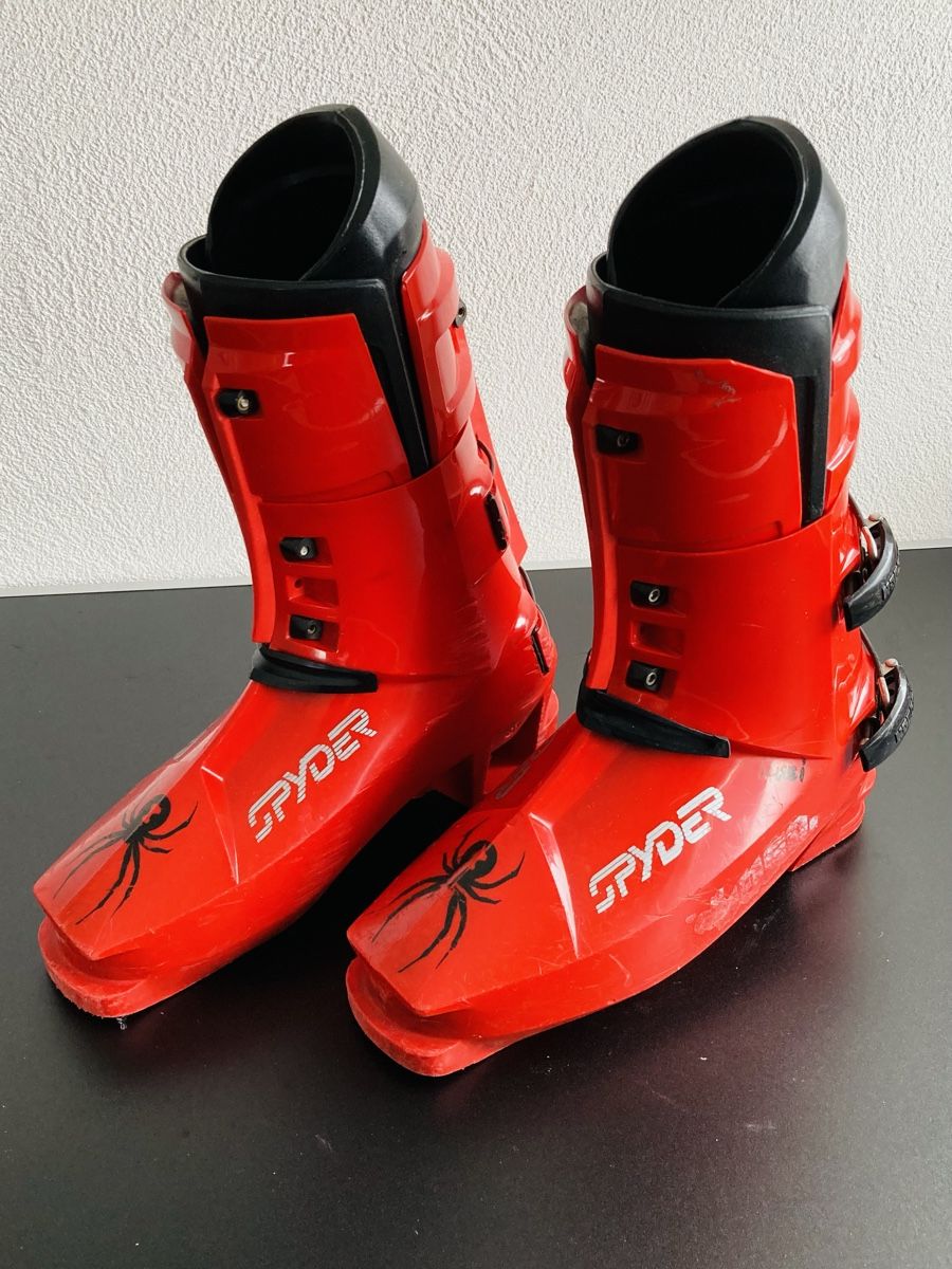 Scarpe da uomo: Kult Skischuh der 80er Jahre – Usato da Einsiedeln venduto da Fundgrube59 1