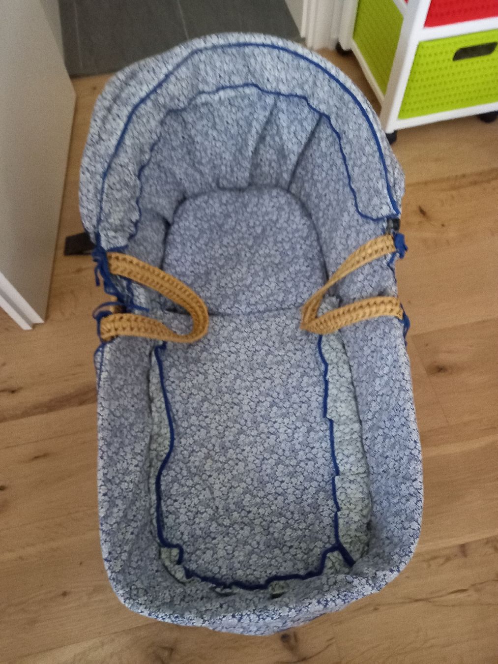 Marsupi portabebè: Korb Wiege Baby oder grosse Puppe – Usato da Aarburg venduto da chregi79 5