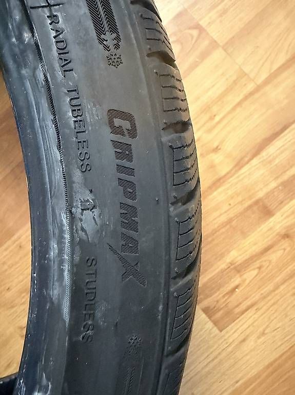 Pneumatici & Ruote complete: Winterreife Yokohama – Usato da Pfäffikon SZ venduto da Zule8808 3