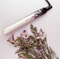 ghd Gold Styler Ink On Pink Glätteisen