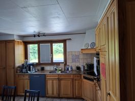 Küche Massivholz (Nussbaum) gratis abzugeben!