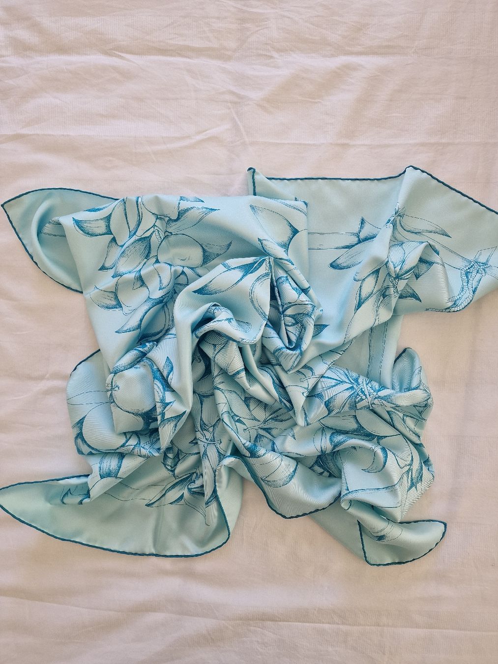 Hermès Foulard & Sciarpe: Hermès Carré – Nuovo (secondo la descrizione) da St. Niklausen LU venduto da wishbonerfb 3