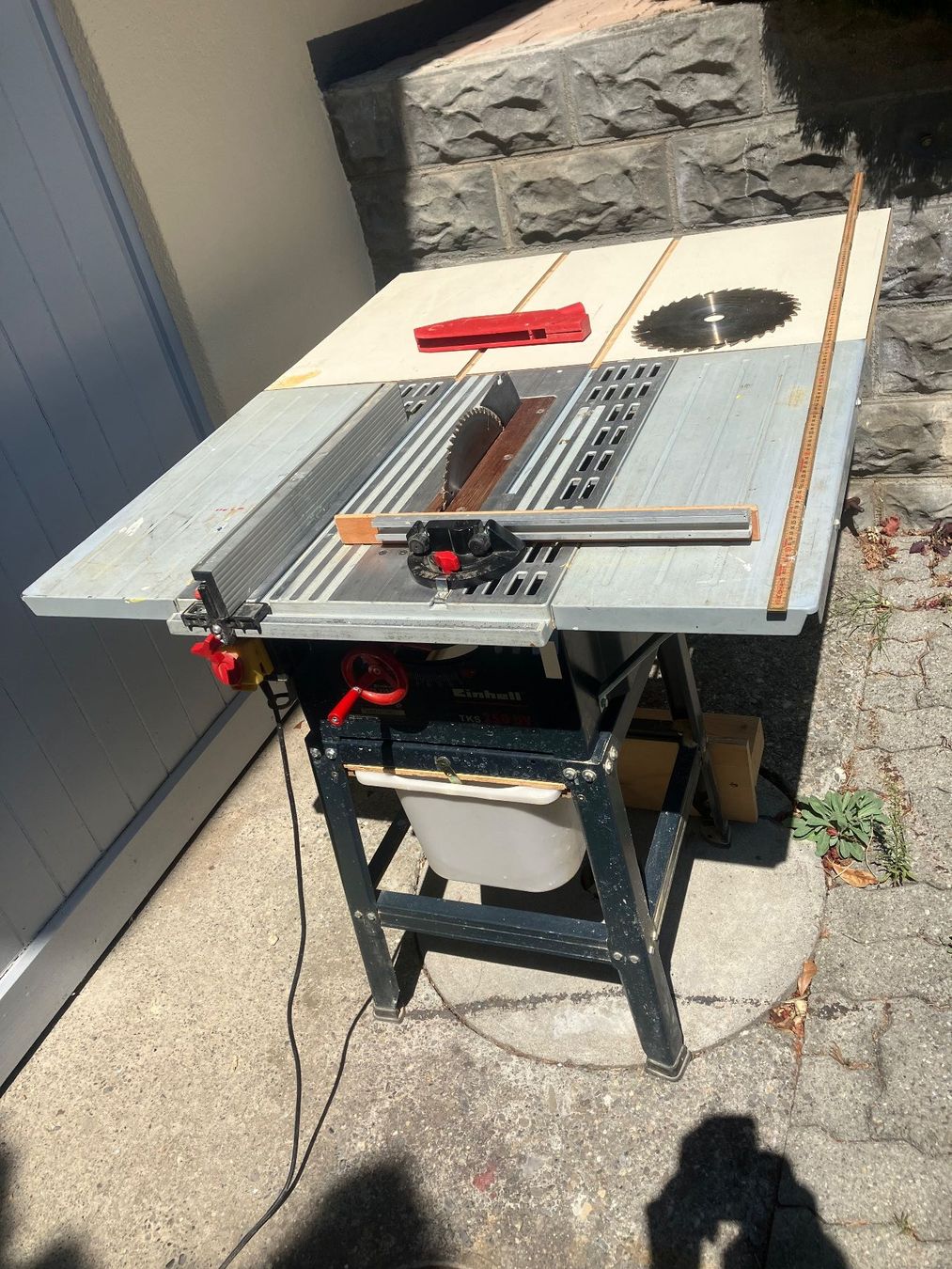Einhell Sägen: Tischkreissäge Einhell TKS 250 – Gebraucht aus Veltheim AG von Cat12