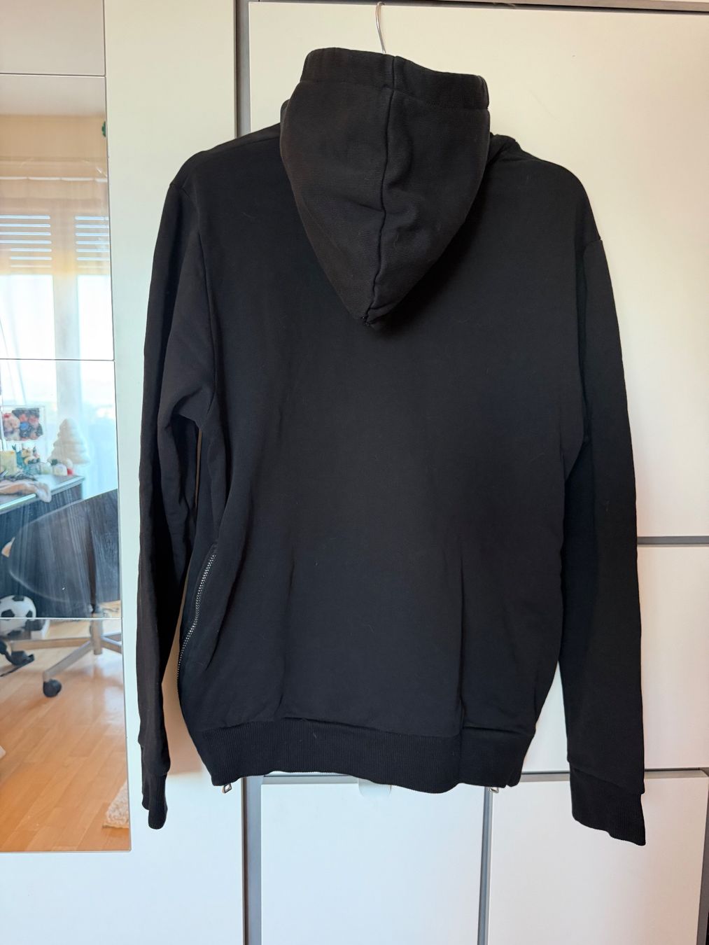 Balmain Maglioni & Felpe: Sweat à capuche noir Balmain unisexe – Usato da Crissier venduto da seikoruby 2