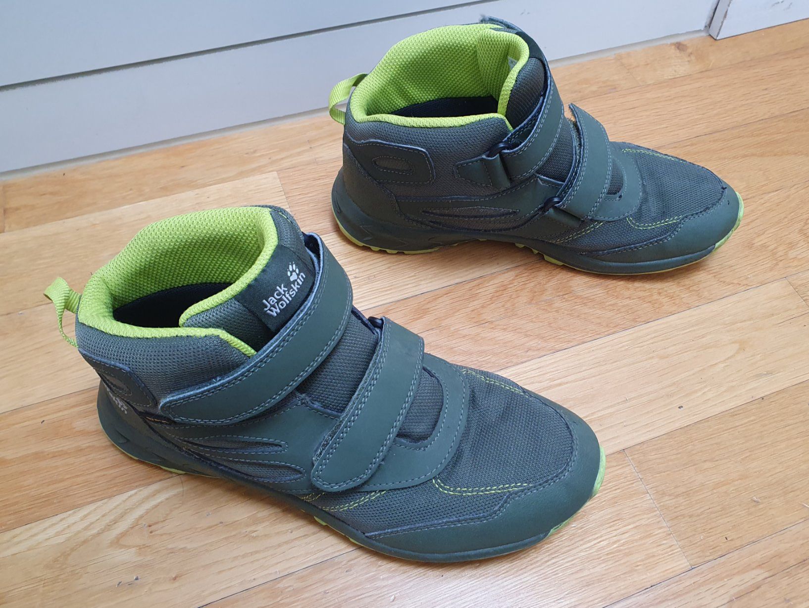 Jack Wolfskin Scarpe per ragazzi: Jack Wolfskin Winterstiefel Gr. 37 – Usato da Wallisellen venduto da Sentia 2