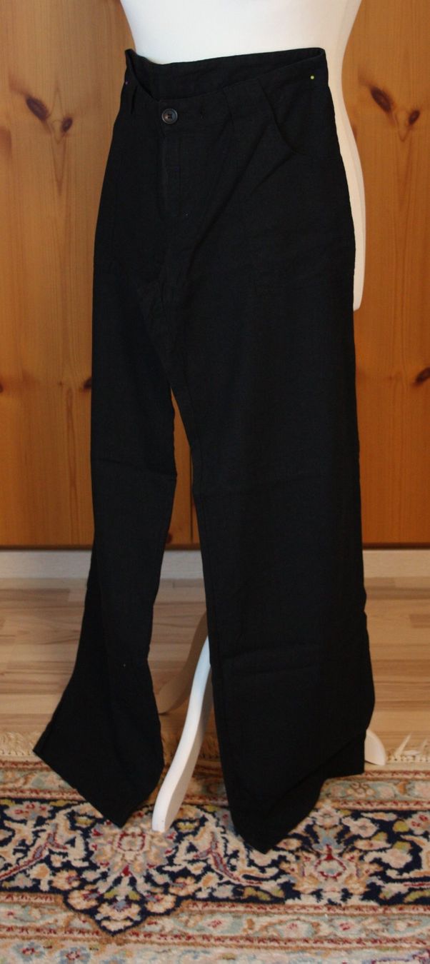 Pantaloni: Sommer - Hose schwarz Gr. L – Usato da Flüelen venduto da Diversicum-Textil 1