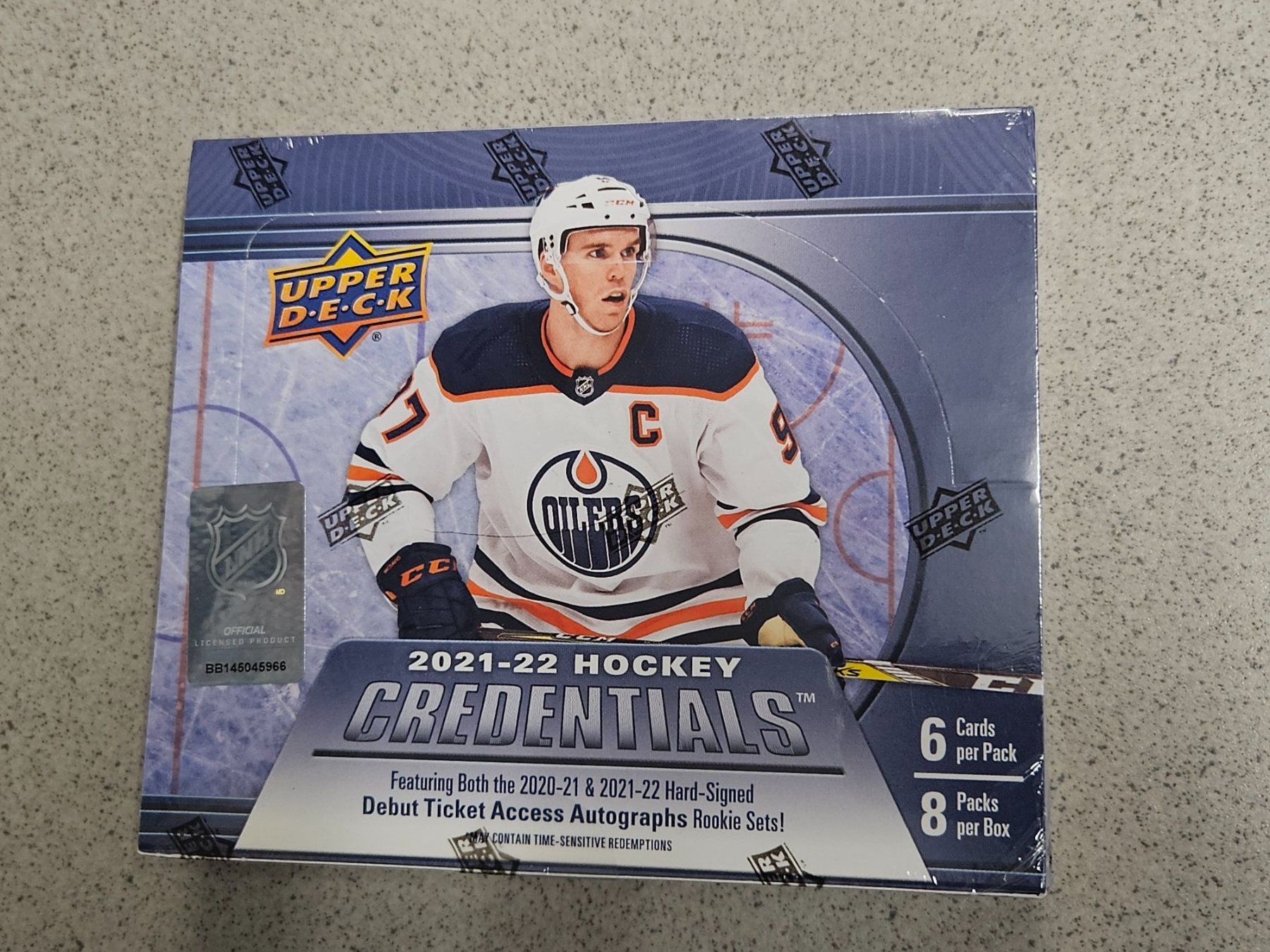NHL Sammelbilder & Trading cards: 2021/22 Upper Deck Credentials Hockey Hobby Box neu&OVP – Neu und originalverpackt aus Arth von Web_air1