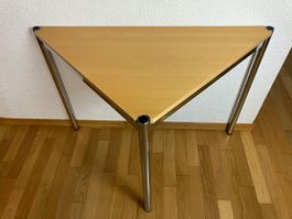 Beistelltisch USM dreieckig 104x75x75 buche, ideal für Ecken
