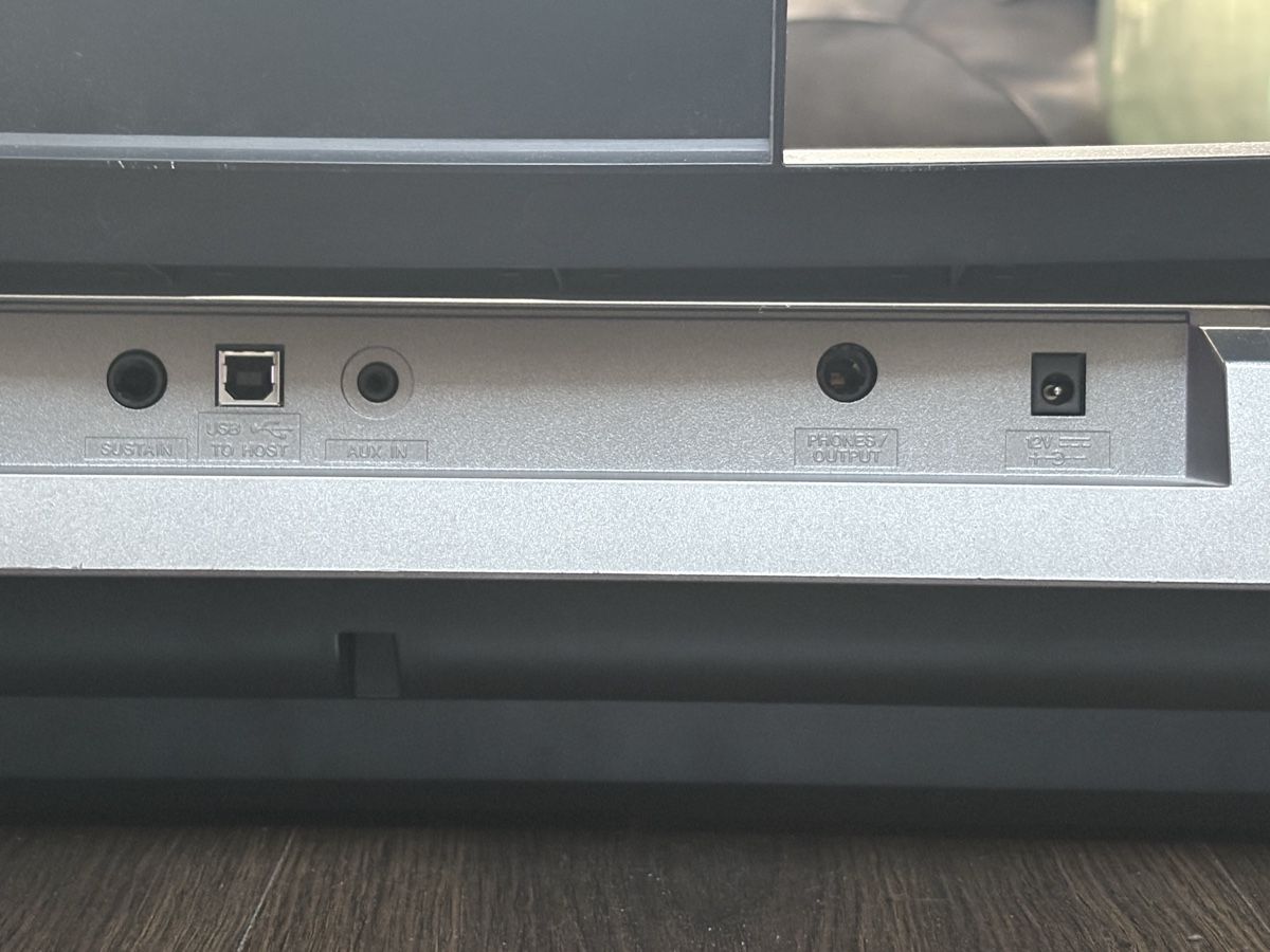 Yamaha Strumenti musicali: Yamaha PSR-E353 Keyboard – Usato da Seedorf BE venduto da fab_yys9 1