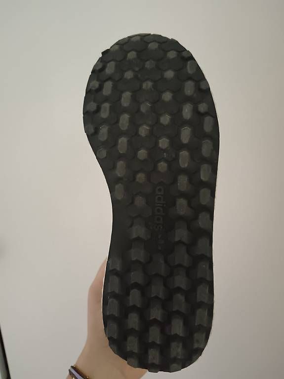 Scarpe da donna: Adidas Forest Grove Sneakers size 39.5 – Usato da Glattbrugg venduto da cam_wsk9 4