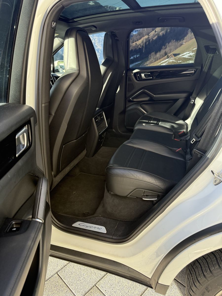 Porsche Automobili: Porsche Cayenne – Usato da Oberrickenbach venduto da tim_stq6 8
