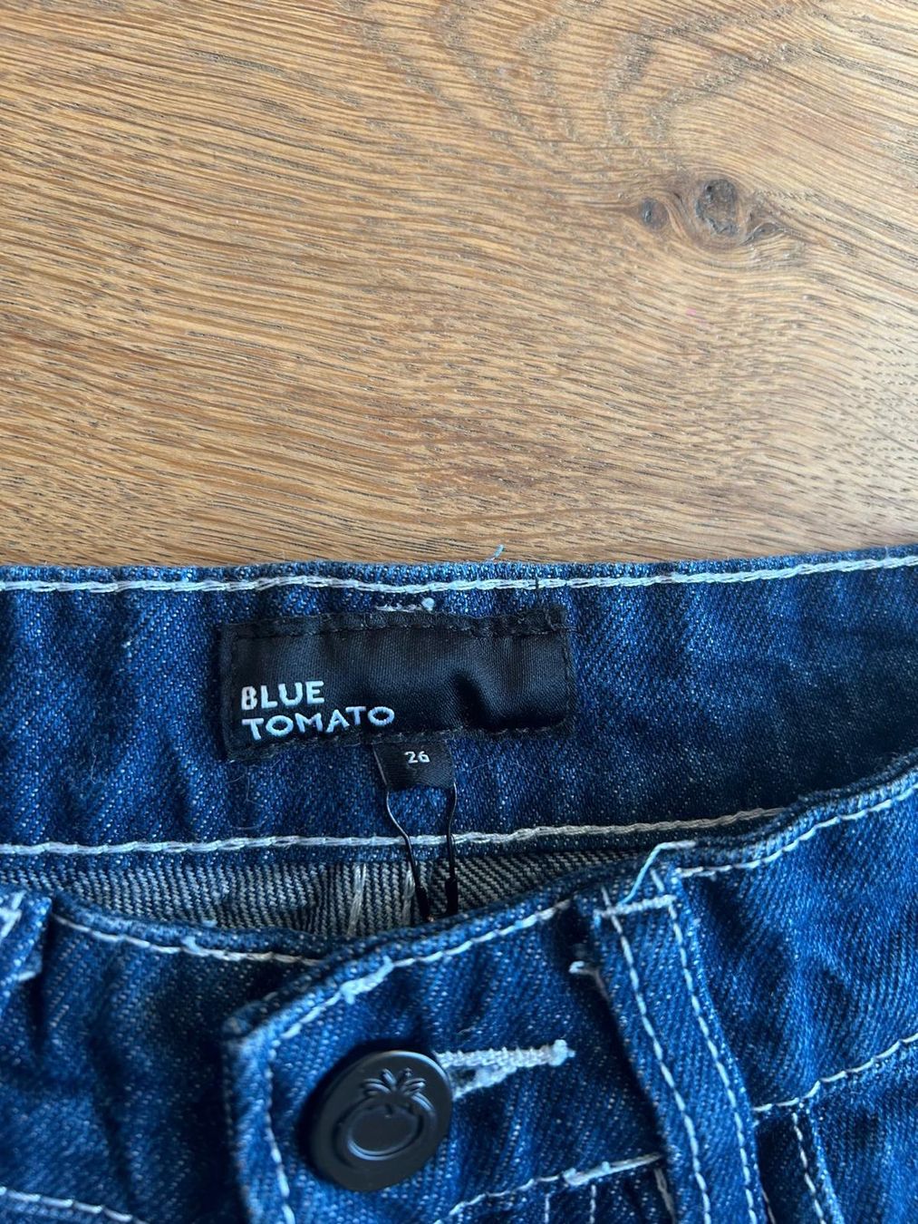 Pantalons: Short en Jeans – D'occasion à Chêne-Bourg par JKLN 1