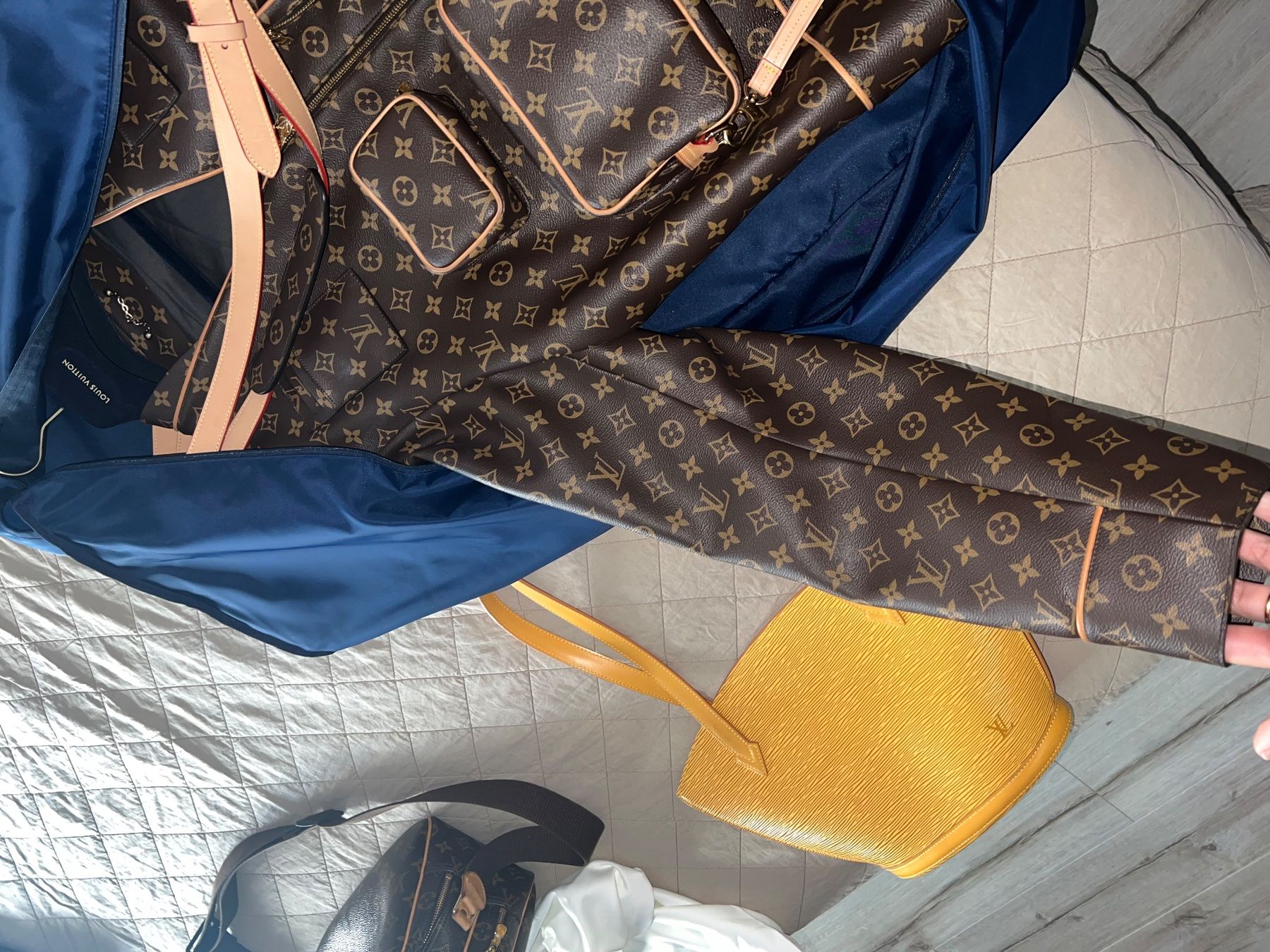 Louis Vuitton Giacche: Veste Admiral Louis Vuitton – Usato da Lausanne venduto da mar_sv8x 1