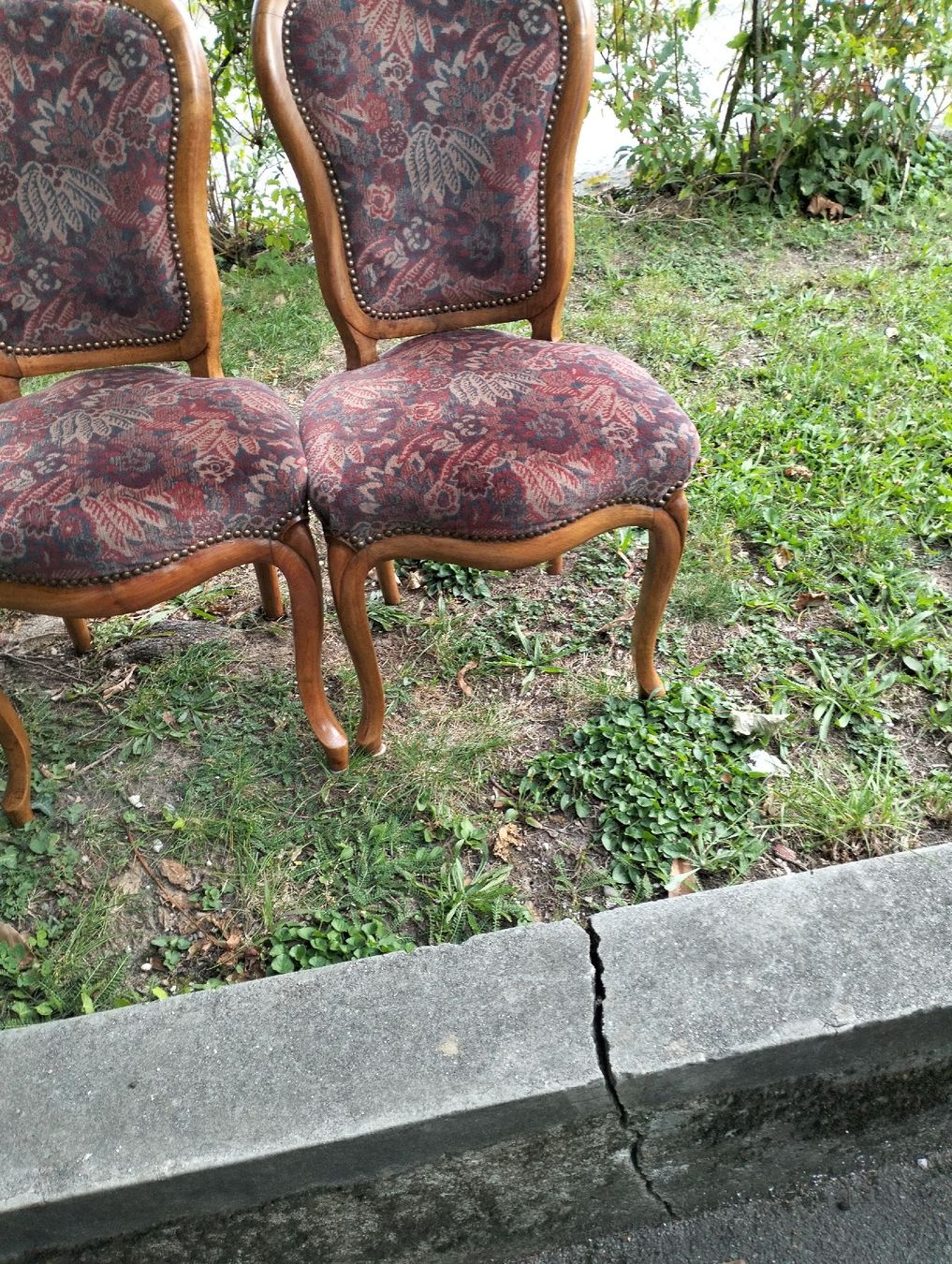 Chaises: 4 CHAISES ANCIENS L.PHILIPPÈ REFAIT – D'occasion à Neuchatel par NNeuchatel 4