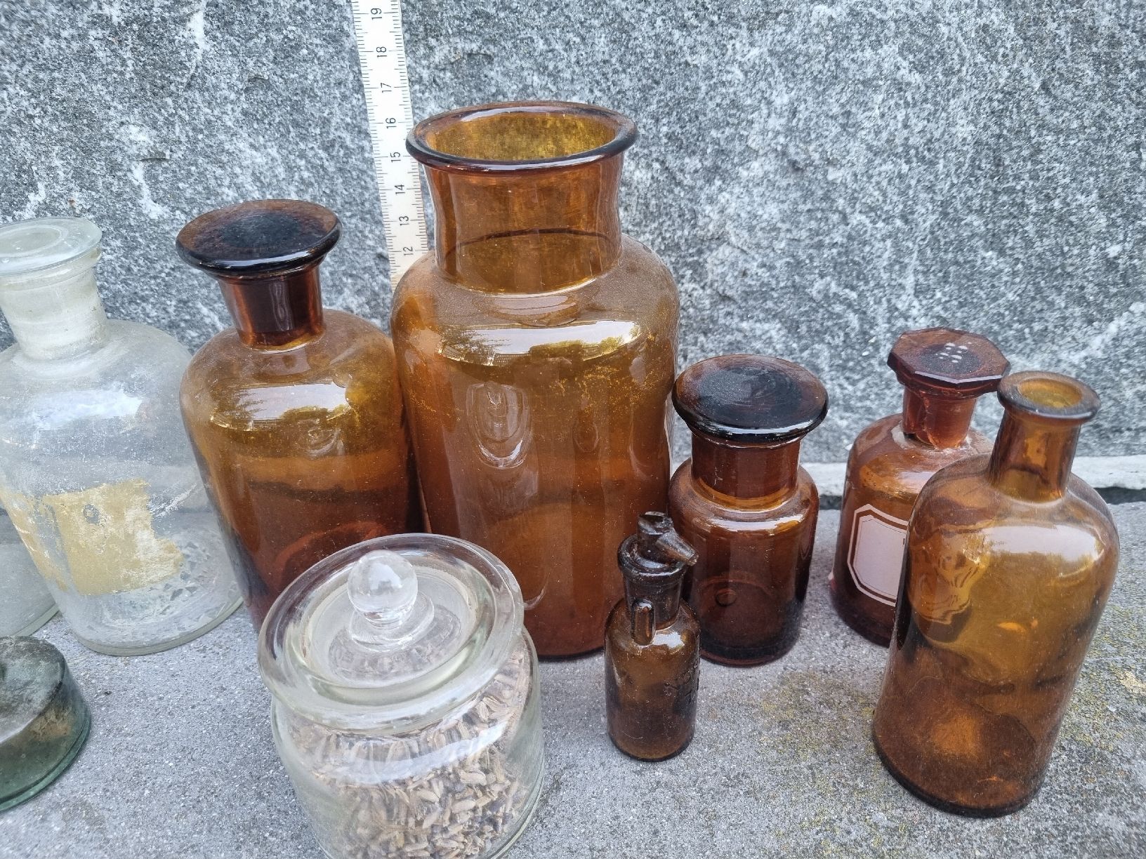 Laborzubehör: Alte Apothekerflaschen – Gebraucht aus Ostermundigen von vintage60 1