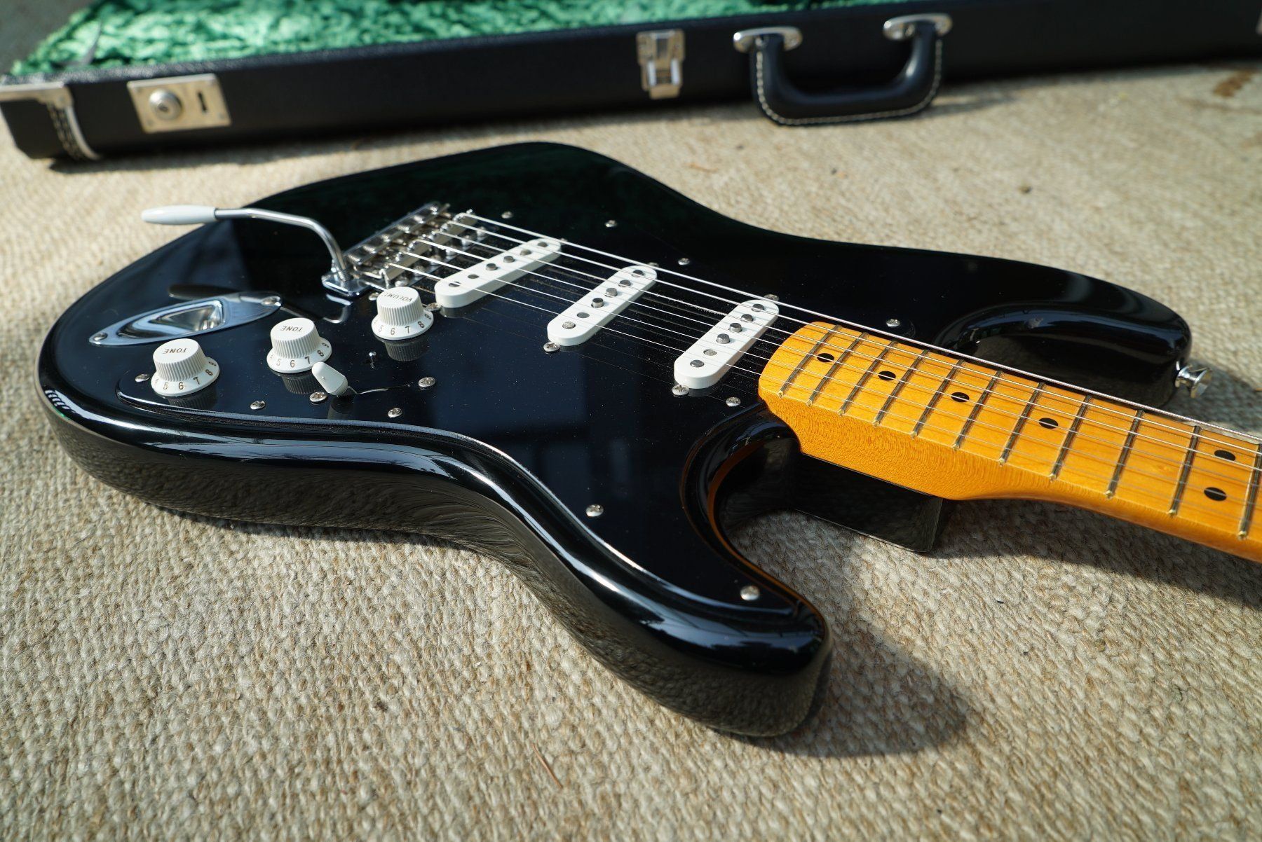 Fender Strumenti musicali: Fender Stratocaster David Gilmour Custom Shop – Usato da La Conversion venduto da Henryr 3