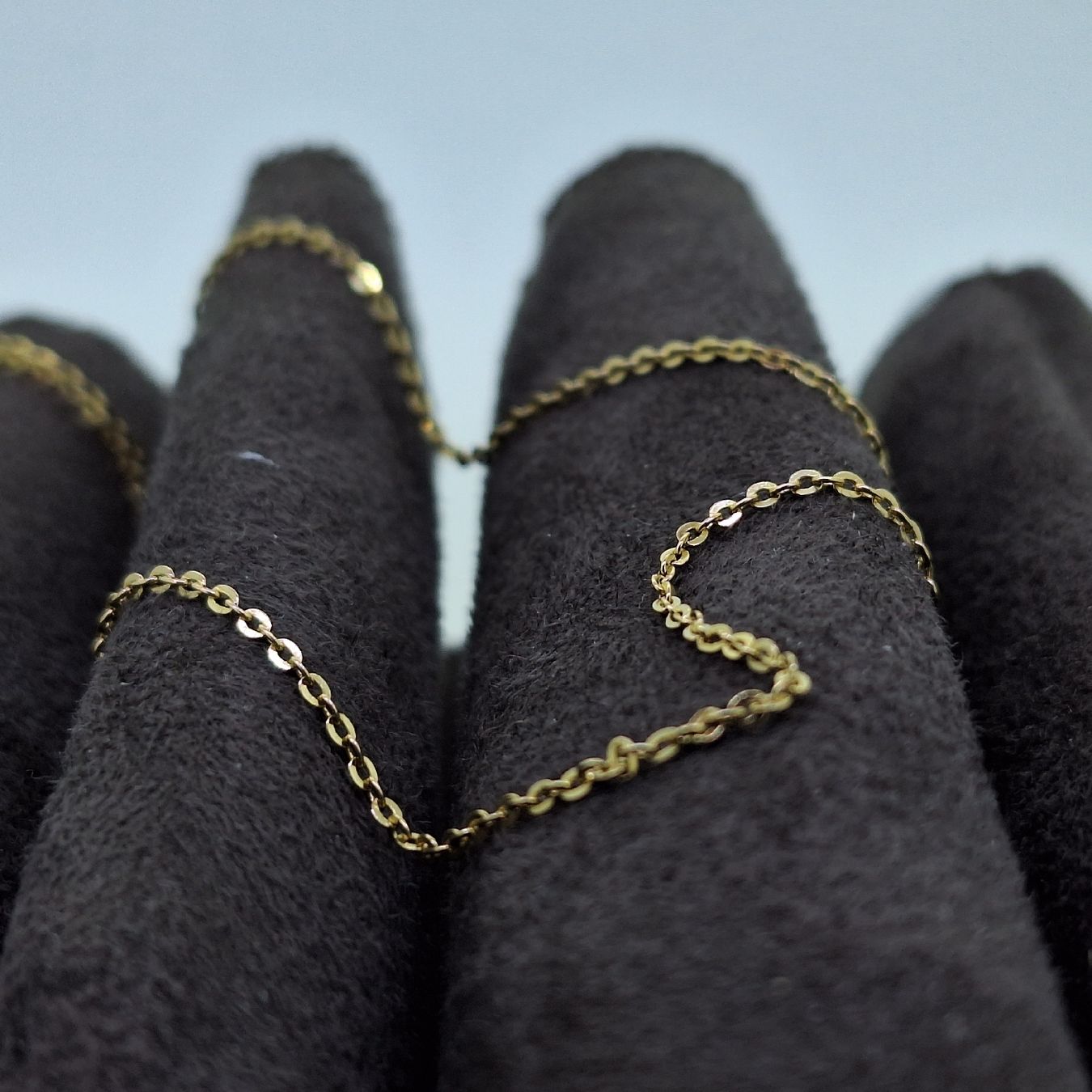 Ketten: Filigrane und edle Spiegelankerkette – Gebraucht aus Unterägeri von Altgoldschmuck 1