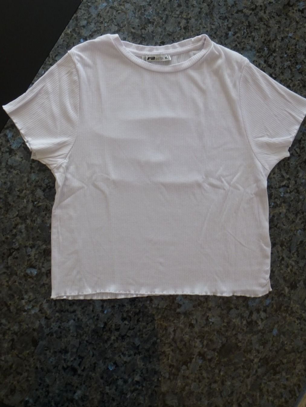 T-shirt: Damen-T-Shirt weiss, Gr. L – Usato da Triengen venduto da misterpicknicker