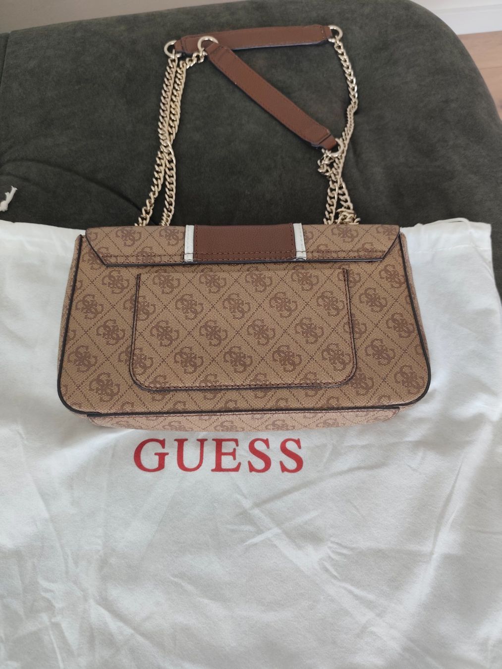 Borse da donna: Guess Tasche neuwertig – Usato da Breitenbach venduto da simycarlos 1