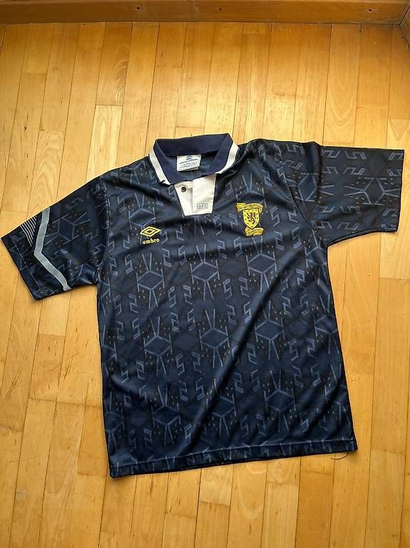 Umbro Leibchen & Hosen: 1991-94 Schottland Trikot – Gebraucht aus Rombach von Brozza