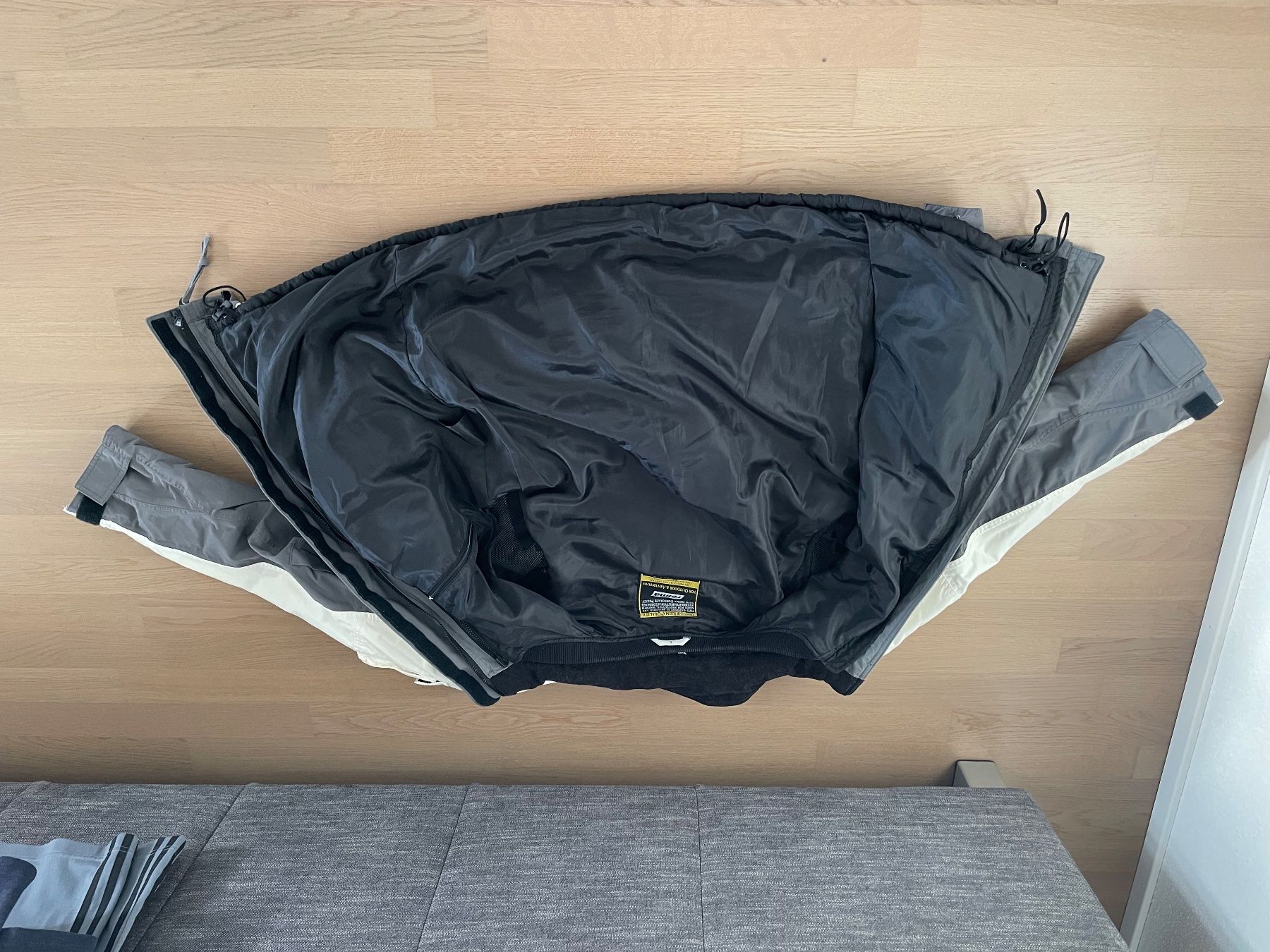 Jacken: Ski oder Snowboardjacke von Reima Schnäppchen! – Gebraucht aus Rifferswil von Scalatino 1
