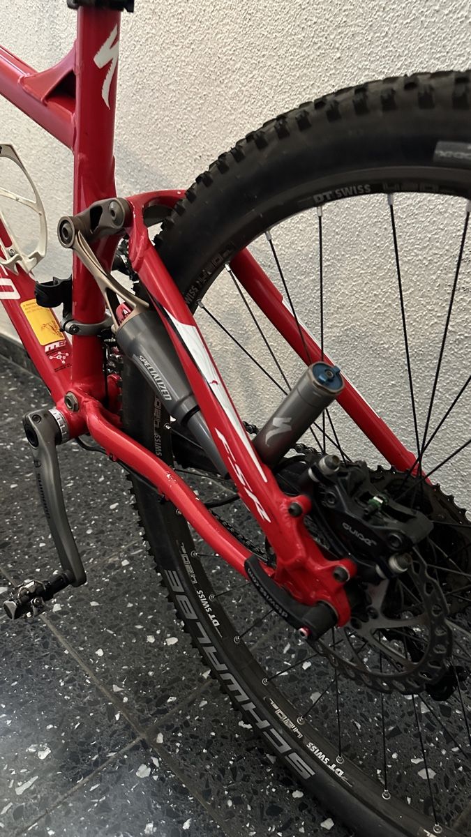 Specialized Biciclette: Specialized Epic Fully Mountainbike – Usato da Zürich venduto da Yvesna 1