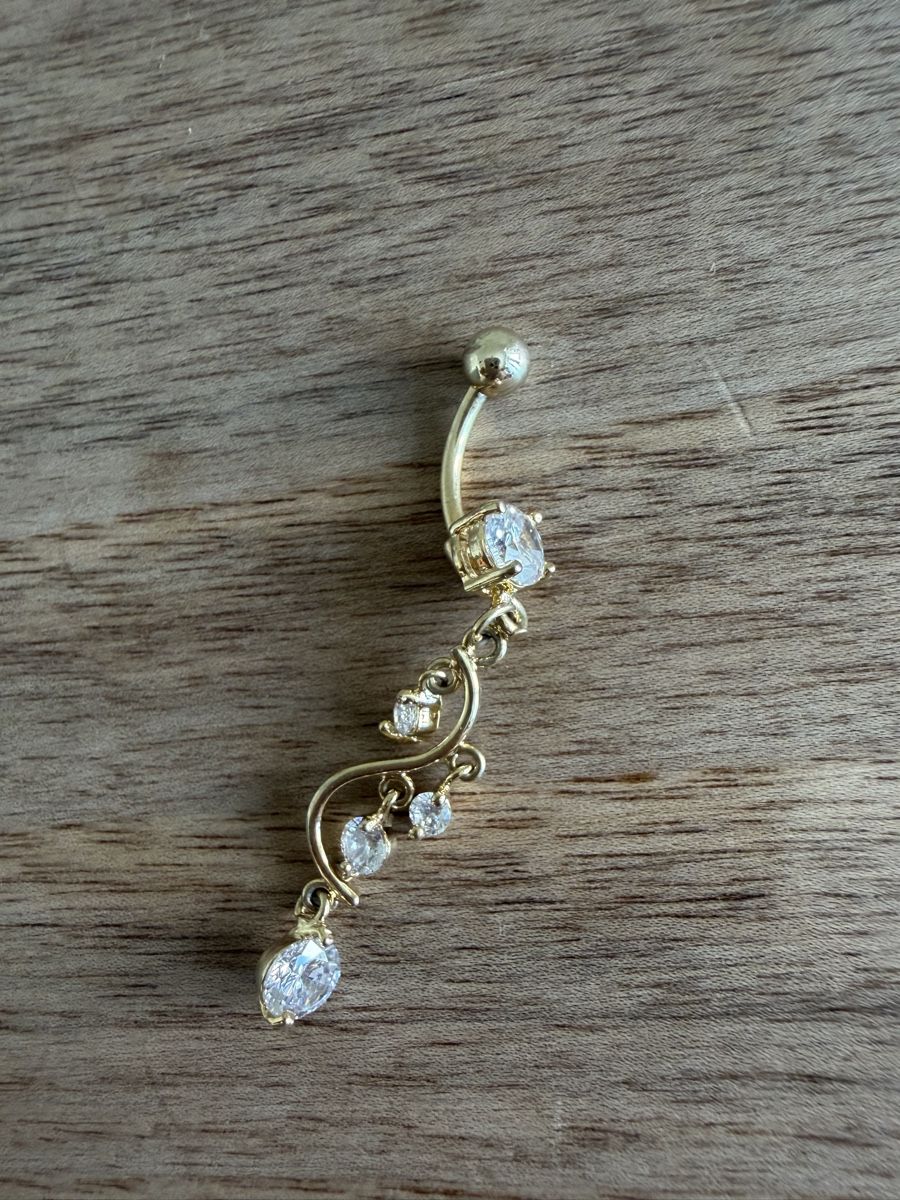 Piercingschmuck: Bauchpiercing goldfarben mit steinen – Gebraucht aus Zürich von Rehlia