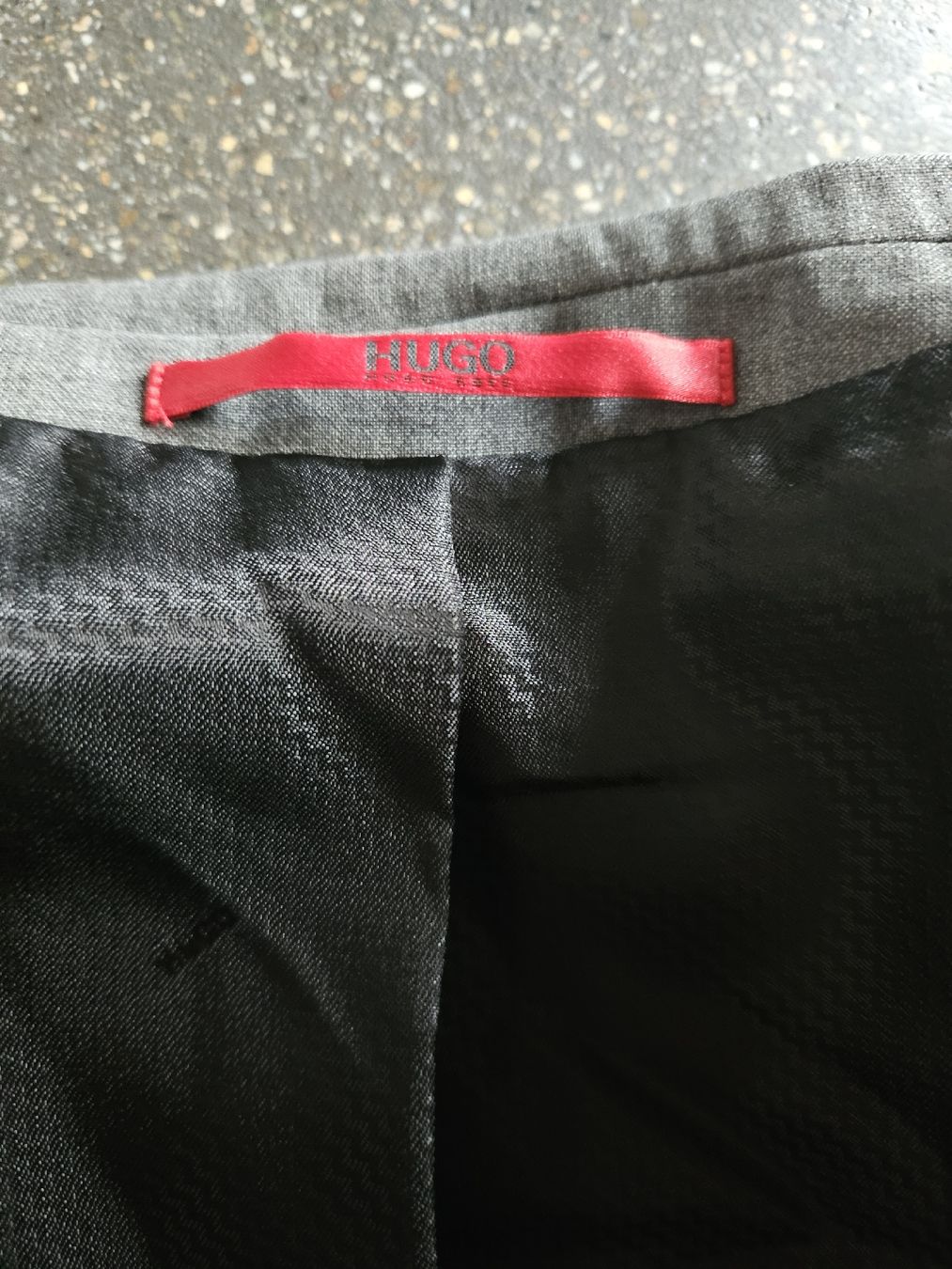Hugo Boss Completi: Anzug Hugo Boss Grau Gr Herren 54  – Nuovo (secondo la descrizione) da Anwil venduto da tamoos 8