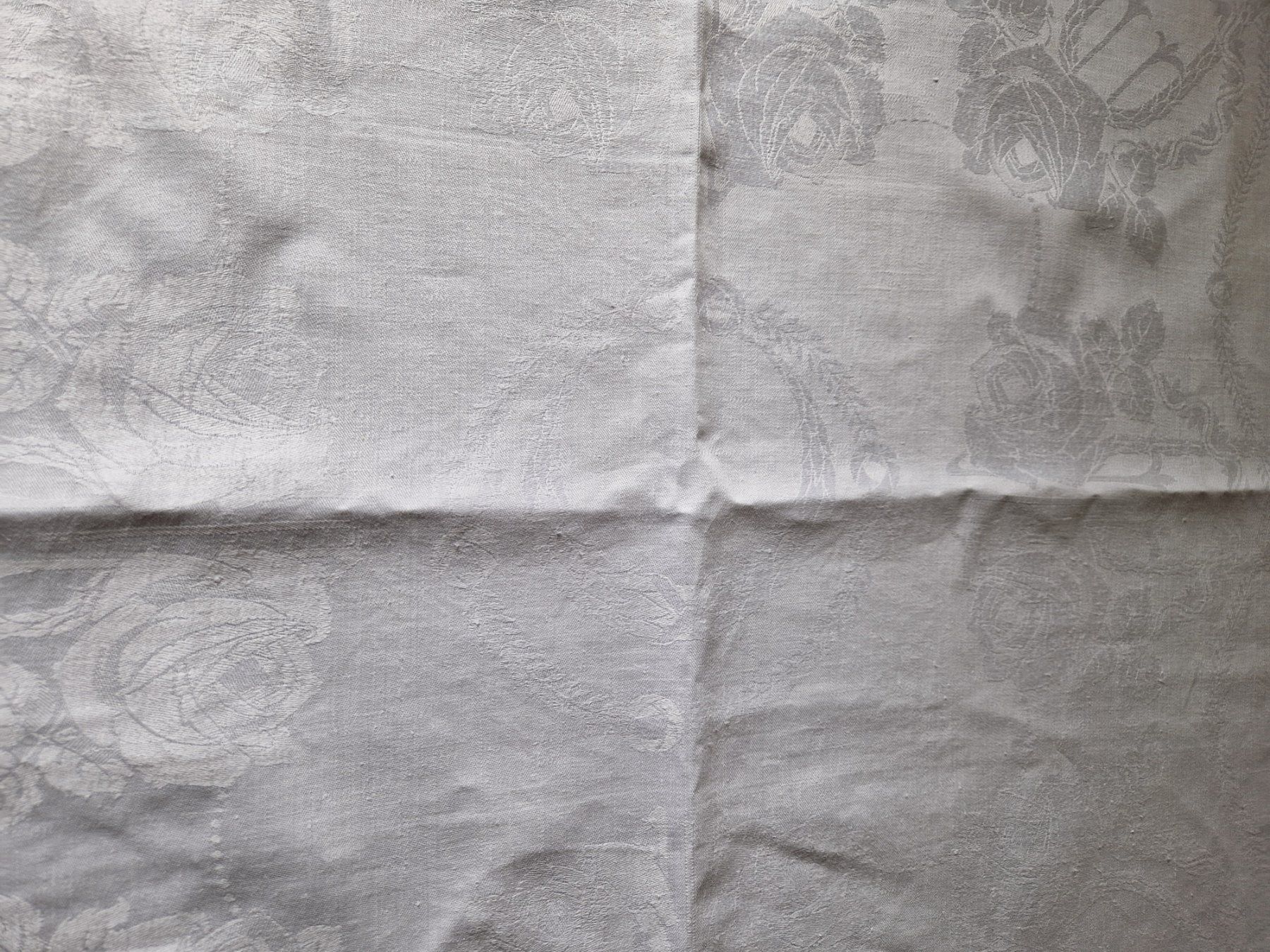 Biancheria da letto: Leinendamast Servietten mit Monogramm EK – Nuovo (secondo la descrizione) da Bern venduto da Antikbatik 1