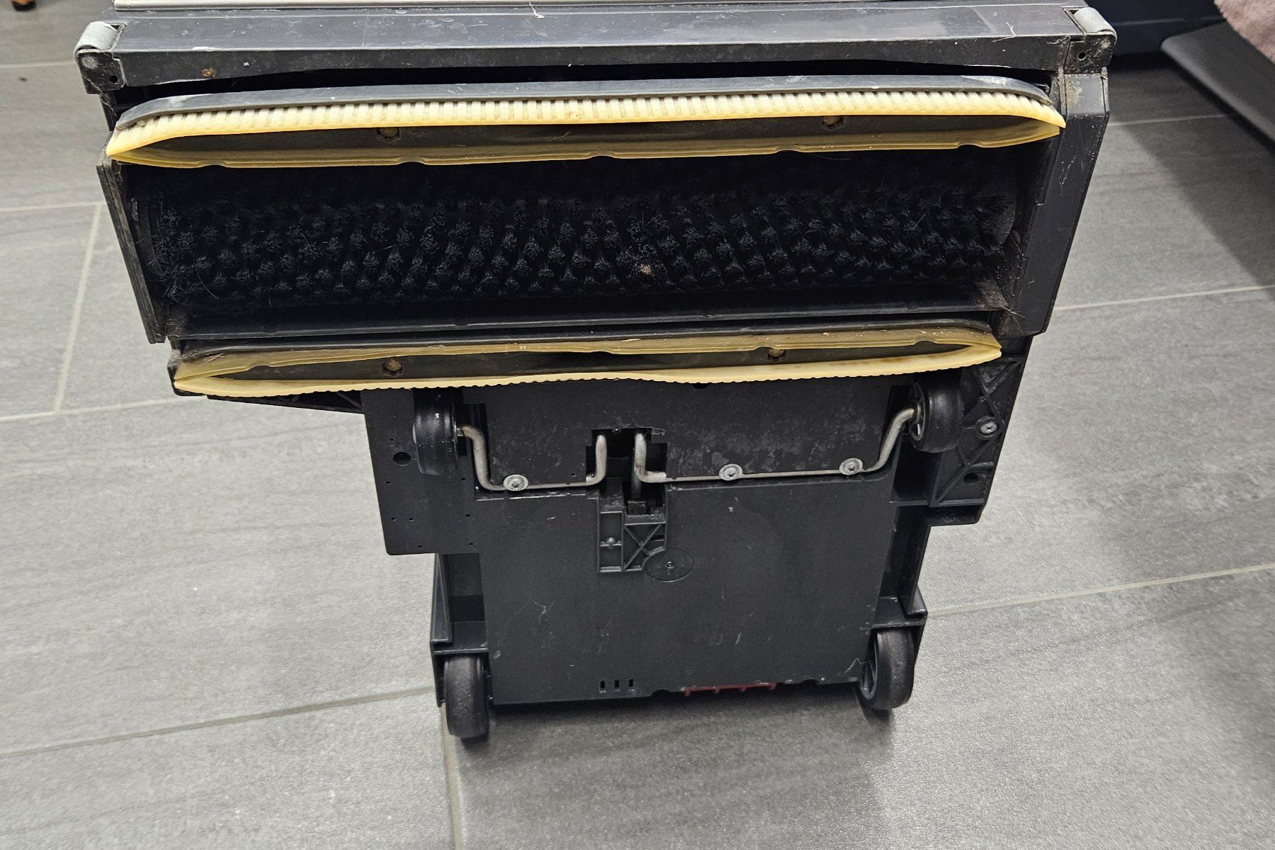 Tutte le macchine: Scheuersaugmaschine TASKI Swingo 150 – Usato da Wangen SZ venduto da Hischi_69 3