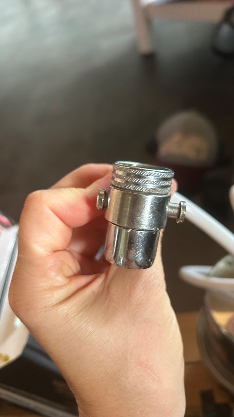 Sanitari: Wasserfilter, Auftisch-Modell - klein (MP400 SSCT) – Usato da Lyss venduto da the_5q6p 3